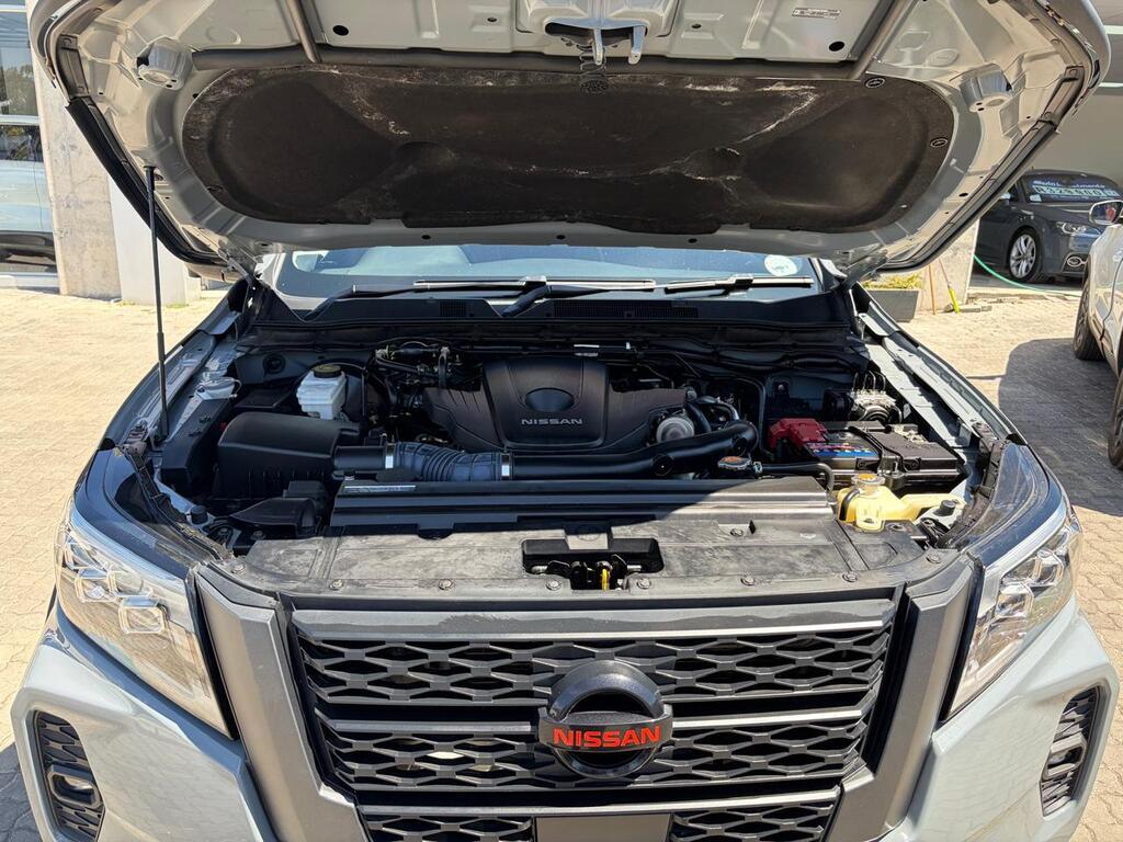 NISSAN NAVARA NAVARA 2.5DDTI PRO-4X 4X4 A/T D/C P/U - 12