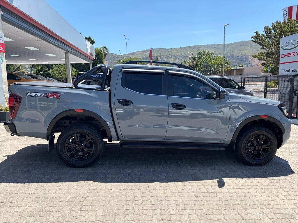 NISSAN NAVARA NAVARA 2.5DDTI PRO-4X 4X4 A/T D/C P/U - 6