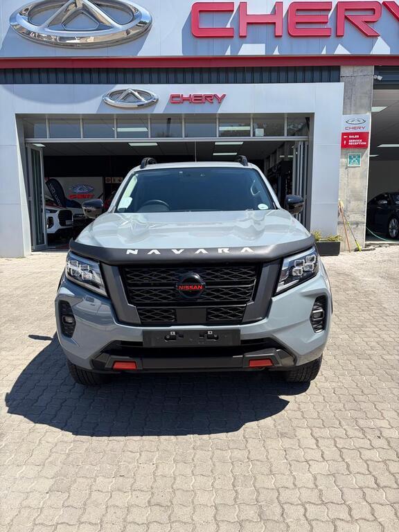 NISSAN NAVARA NAVARA 2.5DDTI PRO-4X 4X4 A/T D/C P/U - 8