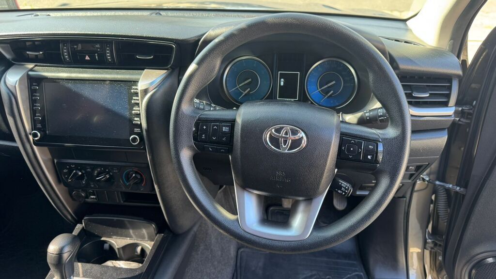 TOYOTA FORTUNER FORTUNER 2.4GD-6 R/B A/T - 11