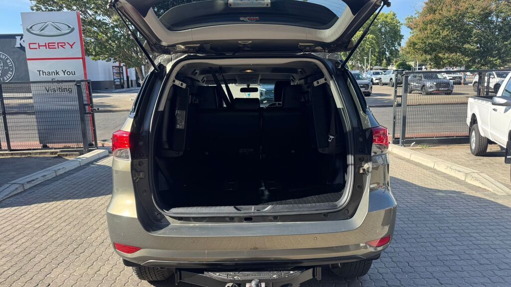 TOYOTA FORTUNER FORTUNER 2.4GD-6 R/B A/T - 6