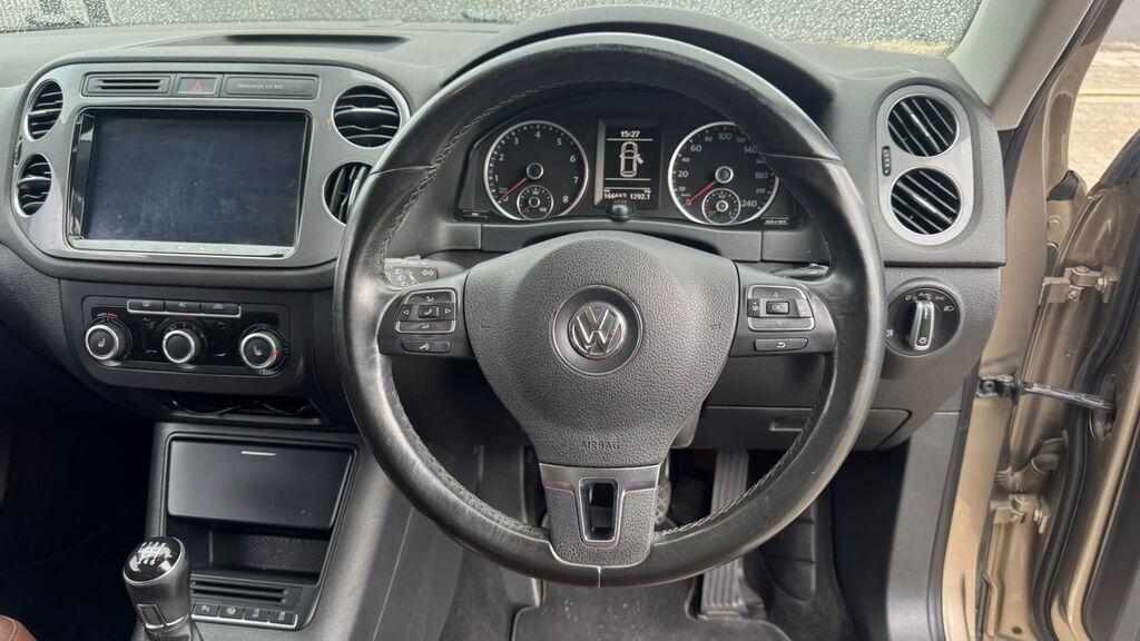 VOLKSWAGEN TIGUAN TIGUAN 1.4 TSi B/MO TREN-FUN (90KW) - 11