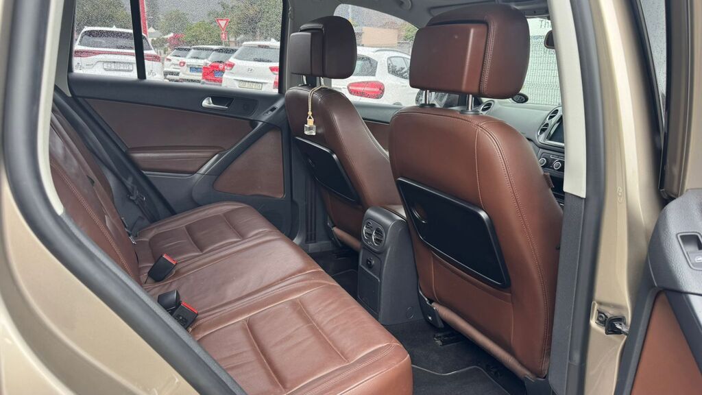 VOLKSWAGEN TIGUAN TIGUAN 1.4 TSi B/MO TREN-FUN (90KW) - 8