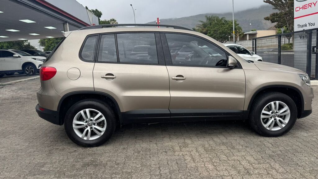 VOLKSWAGEN TIGUAN TIGUAN 1.4 TSi B/MO TREN-FUN (90KW) - 9