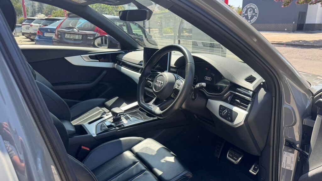 AUDI A4 A4 40 TFSI S LINE STRONIC (B9)