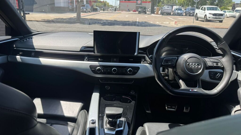 AUDI A4 A4 40 TFSI S LINE STRONIC (B9)