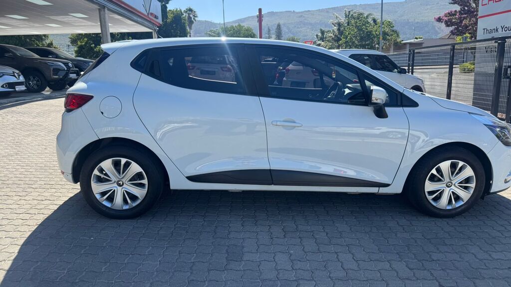 RENAULT CLIO IV CLIO IV 900T AUTHENTIQUE 5DR (66KW) - 10