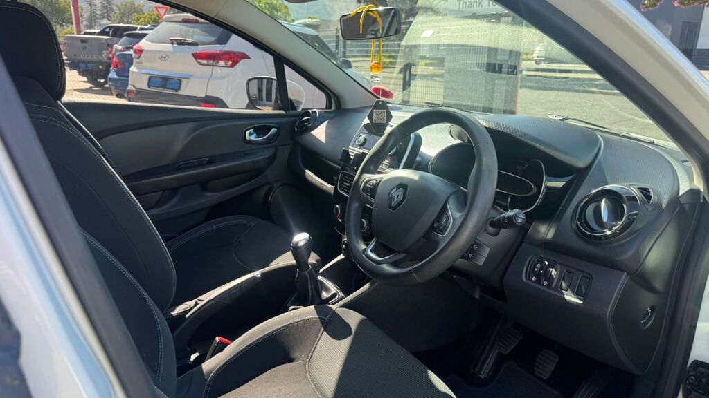 RENAULT CLIO IV CLIO IV 900T AUTHENTIQUE 5DR (66KW) - 12