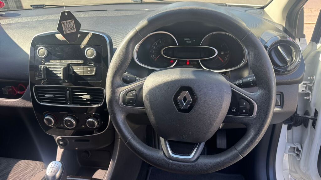 RENAULT CLIO IV CLIO IV 900T AUTHENTIQUE 5DR (66KW) - 6