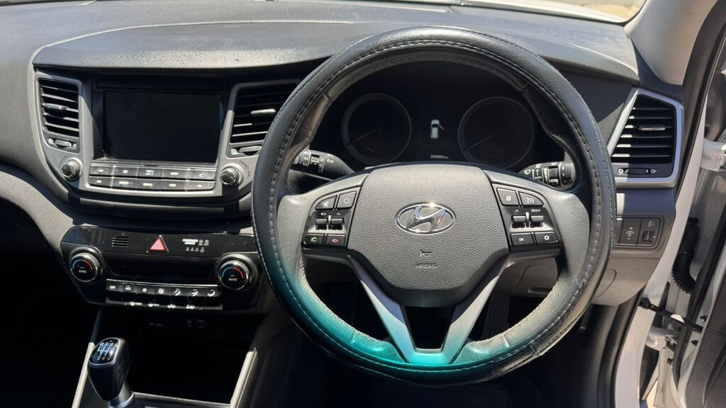 HYUNDAI TUCSON TUCSON 1.7 CRDi EXECUTIVE - 9