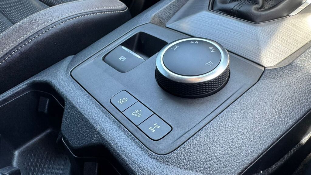 VOLKSWAGEN AMAROK AMAROK 3.0TDI V6 184KW 4MOT AVENTURA A/T D/C P/U - 17