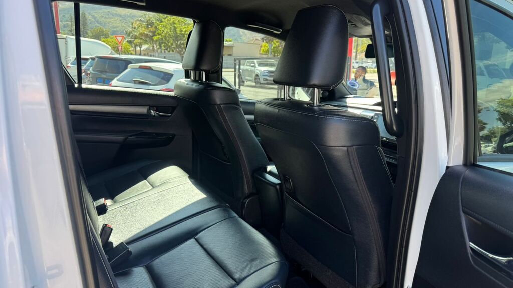 TOYOTA HILUX HILUX 2.8 GD-6 RB LEGEND 4X4 A/T P/U D/C