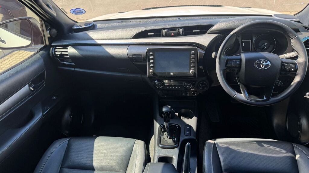 TOYOTA HILUX HILUX 2.8 GD-6 RB LEGEND 4X4 A/T P/U D/C