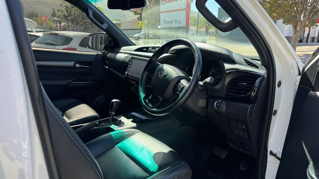 TOYOTA HILUX HILUX 2.8 GD-6 RB LEGEND A/T P/U D/C