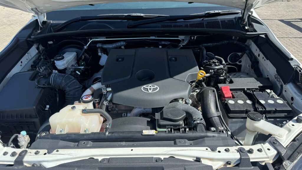 TOYOTA HILUX HILUX 2.8 GD-6 RB LEGEND A/T P/U D/C