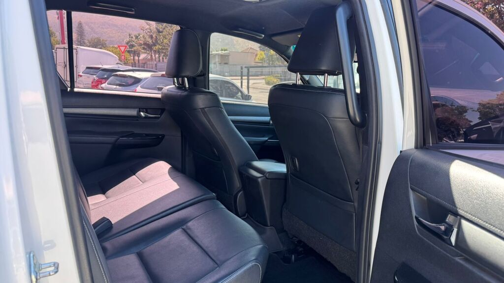 TOYOTA HILUX HILUX 2.8 GD-6 RB LEGEND A/T P/U D/C