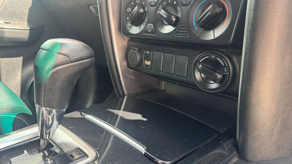 TOYOTA FORTUNER FORTUNER 2.4GD-6 4X4 A/T