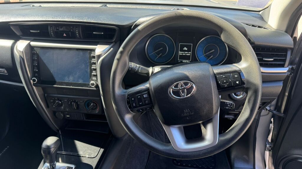 TOYOTA FORTUNER FORTUNER 2.4GD-6 R/B A/T