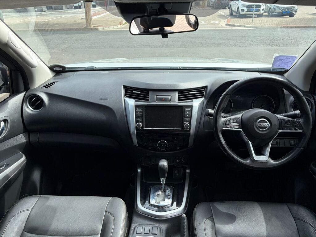 NISSAN NAVARA NAVARA 2.5DDTI LE/LE PLUS 4X4 A/T D/C P/U