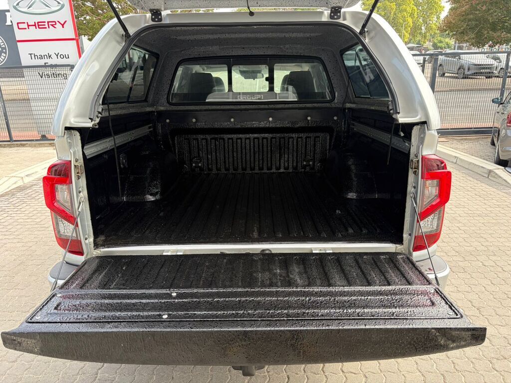 NISSAN NAVARA NAVARA 2.5DDTI LE/LE PLUS 4X4 A/T D/C P/U