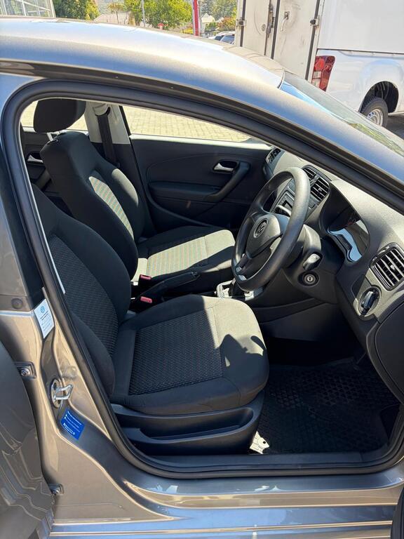 VOLKSWAGEN POLO VIVO POLO VIVO 1.4 TRENDLINE 5Dr - 9