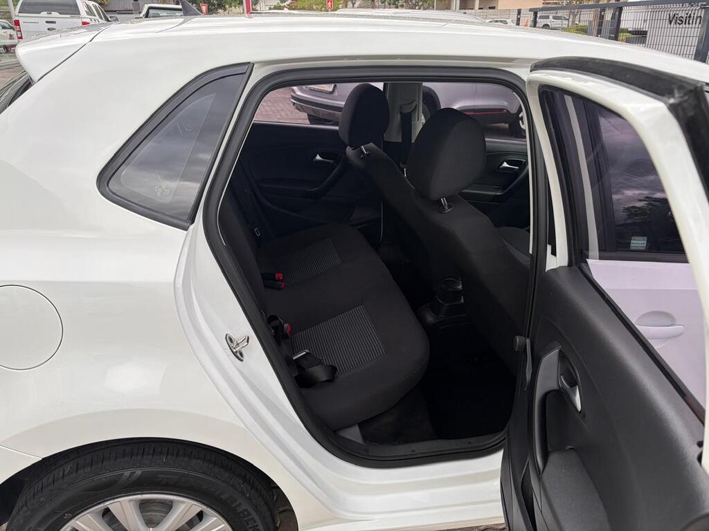 VOLKSWAGEN POLO VIVO POLO VIVO 1.4 COMFORTLINE (5DR) - 8