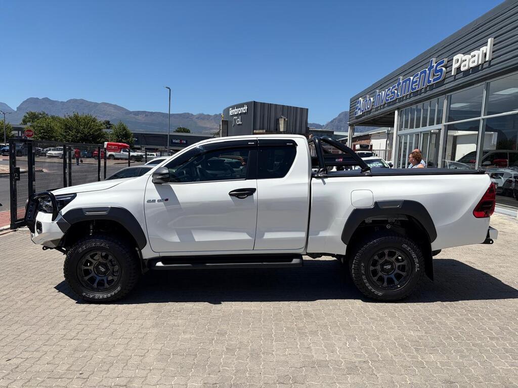 TOYOTA HILUX HILUX 2.8 GD-6 RB LEGEND A/T P/U E/CAB - 2