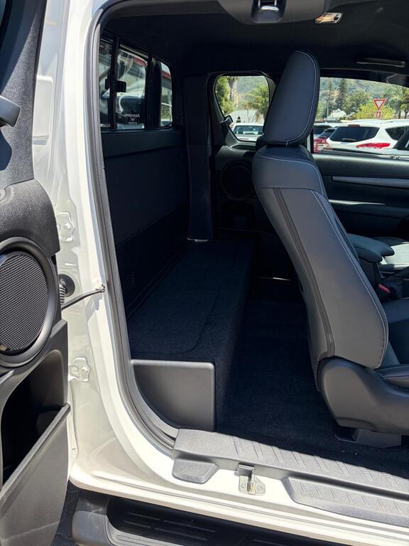 TOYOTA HILUX HILUX 2.8 GD-6 RB LEGEND A/T P/U E/CAB - 9