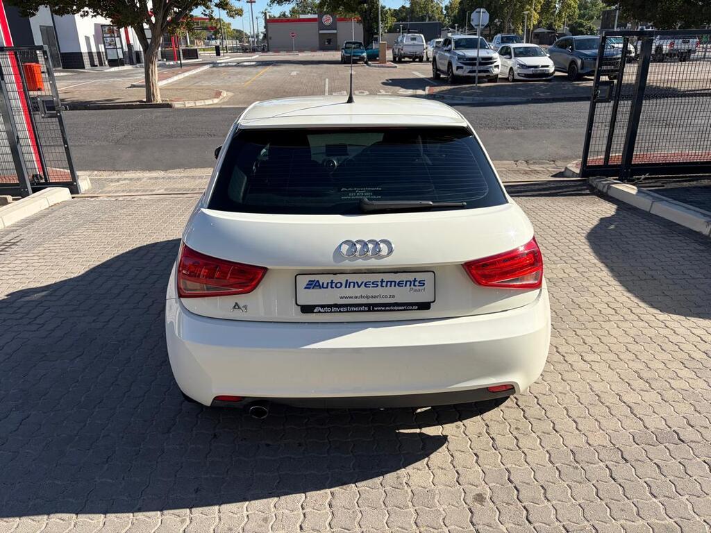 AUDI A1 A1 1.6TDi AMBITION 3Dr - 4