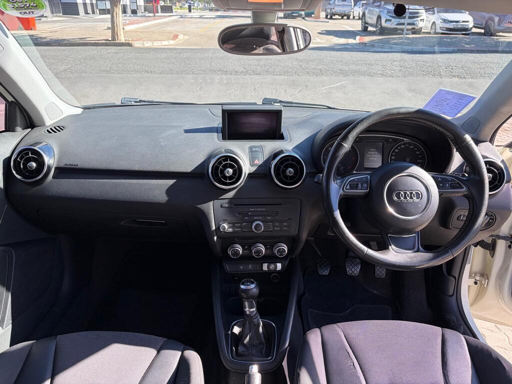 AUDI A1 A1 1.6TDi AMBITION 3Dr - 9