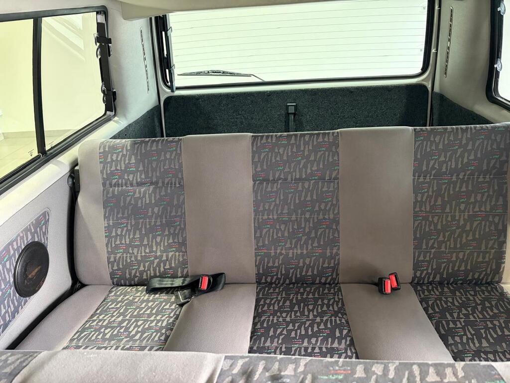 VOLKSWAGEN KOMBI AND MICROBUS MICROBUS 2.3 P/S - 14