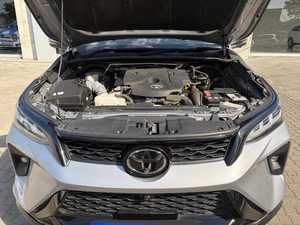 TOYOTA FORTUNER FORTUNER 2.8 GD-6 4X4 VX A/T - 12