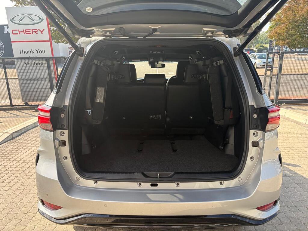 TOYOTA FORTUNER FORTUNER 2.8 GD-6 4X4 VX A/T - 13