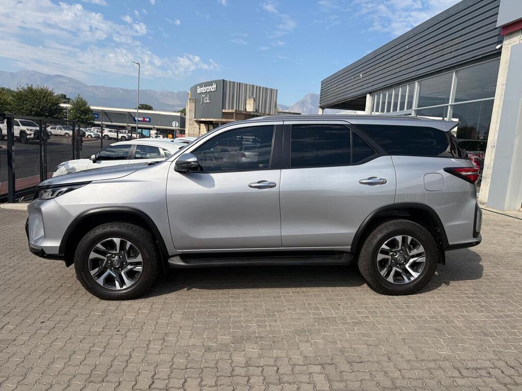TOYOTA FORTUNER FORTUNER 2.8 GD-6 4X4 VX A/T - 2
