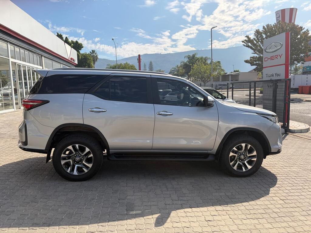 TOYOTA FORTUNER FORTUNER 2.8 GD-6 4X4 VX A/T - 5