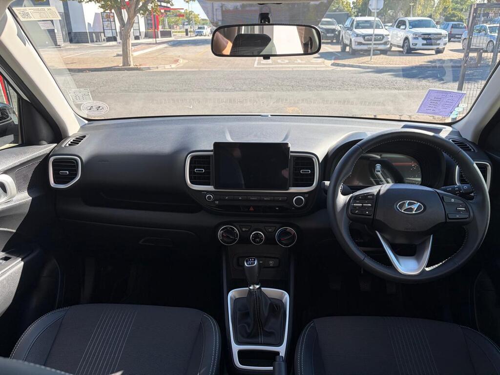 HYUNDAI VENUE VENUE 1.2 EXECUTIVE - 12