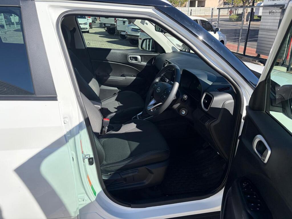 HYUNDAI VENUE VENUE 1.2 EXECUTIVE - 9