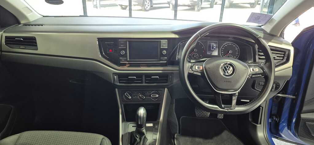 VOLKSWAGEN POLO POLO 1.0 TSI COMFORTLINE DSG - 8