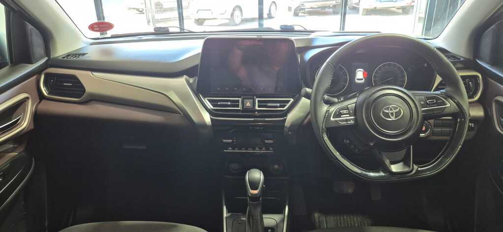 TOYOTA STARLET STARLET CROSS 1.5XR A/T - 7