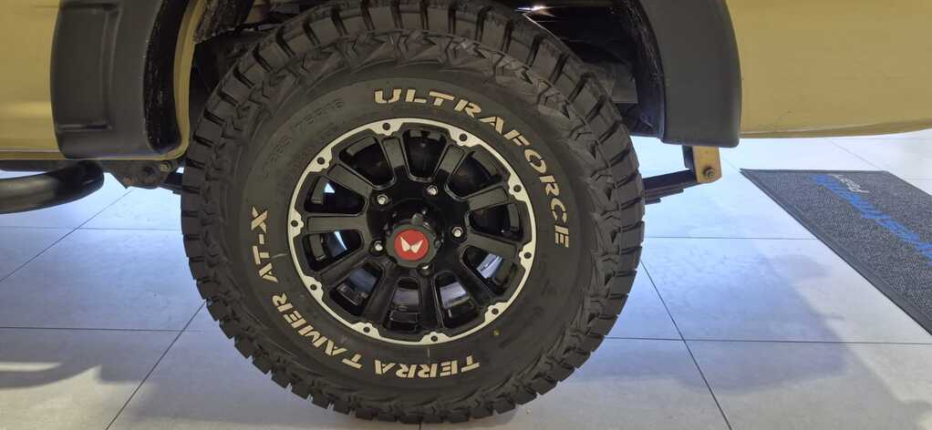 MAHINDRA PIK UP PIK UP 2.2 mHAWK S11 DAWN 4X4 A/T P/U D/C - 11