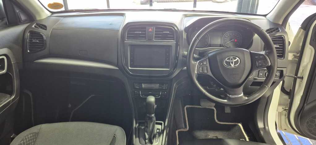 TOYOTA URBAN CRUISER URBAN CRUISER 1.5XR A/T - 10