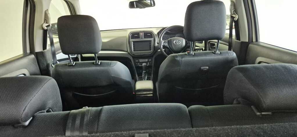 TOYOTA URBAN CRUISER URBAN CRUISER 1.5XR A/T - 8