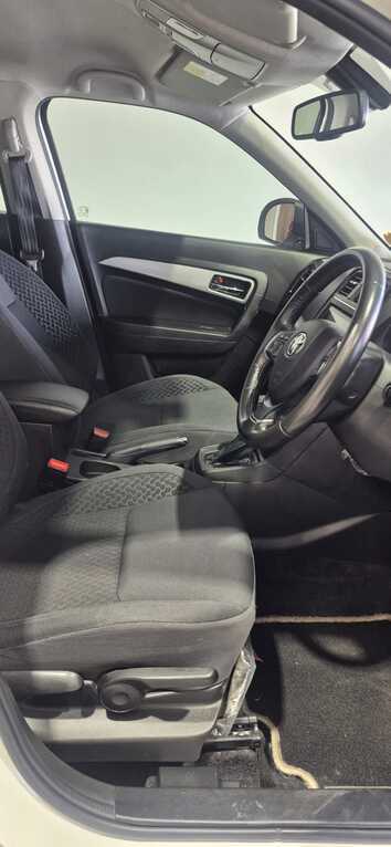 TOYOTA URBAN CRUISER URBAN CRUISER 1.5XR A/T - 9