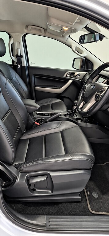 FORD EVEREST EVEREST 2.2 TDCi  XLT A/T - 9