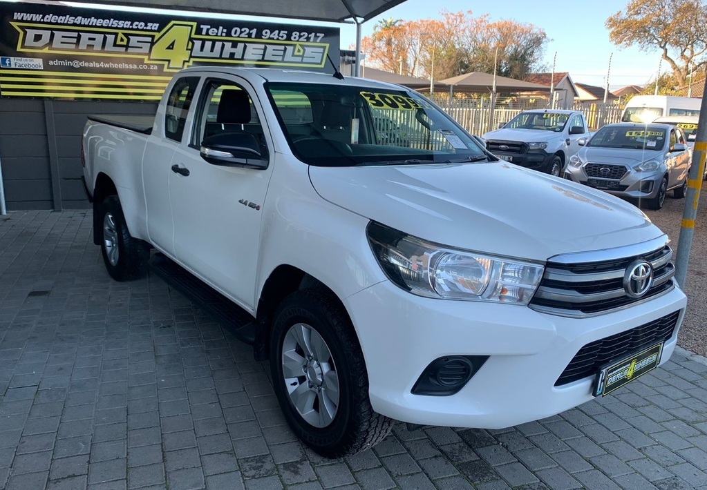TOYOTA HILUX – Deals 4 Wheels