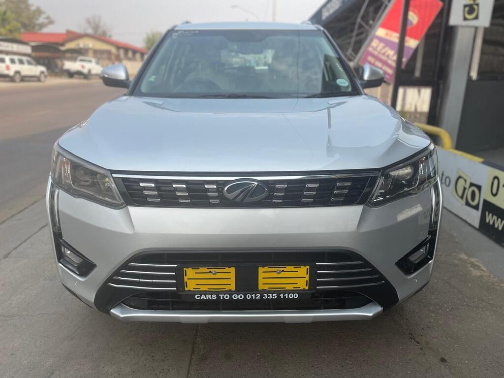 Mahindra XUV 300 1.5D (W8)