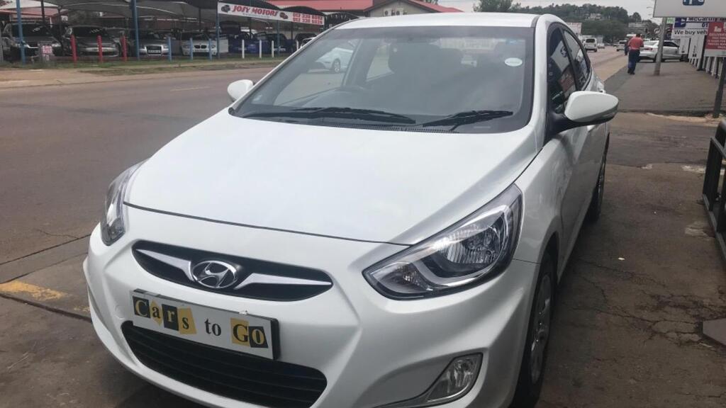 Hyundai accent iv