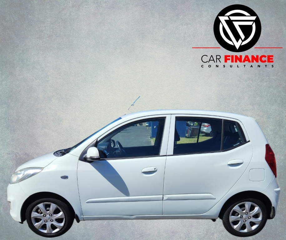 HYUNDAI i10 - Image 5