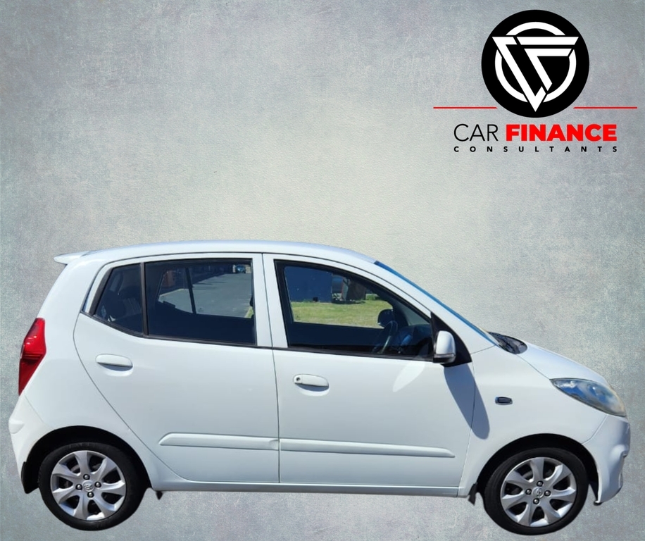 HYUNDAI i10 - Image 6