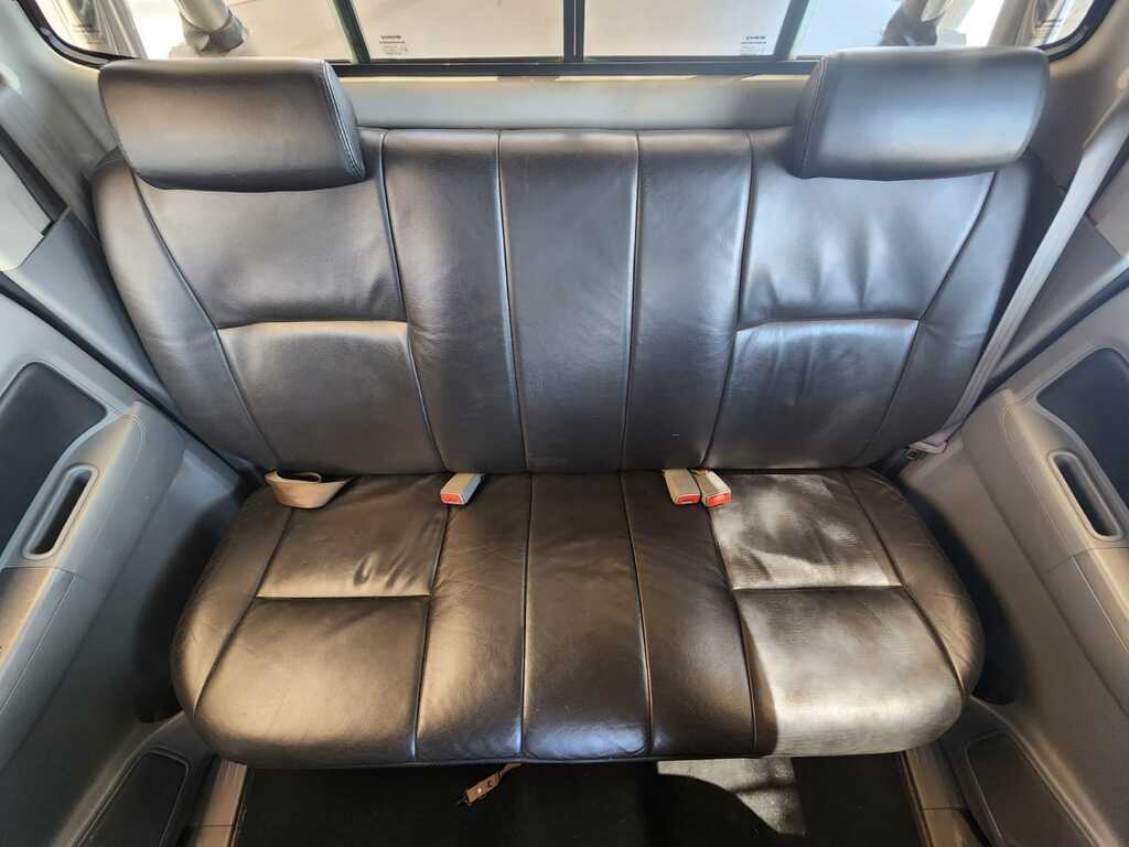 TOYOTA HILUX - Image 13
